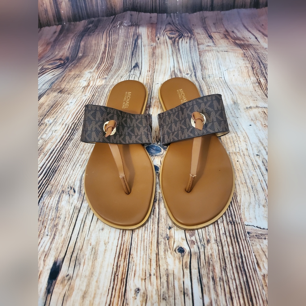 Michael Kors Cindy Sandal Mini Logo - Picture 2 of 6